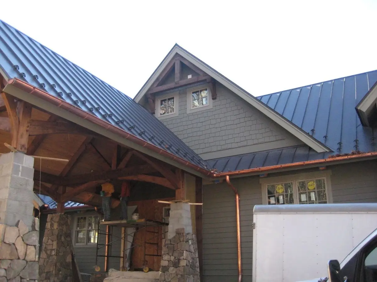 Craftsman Roofing team delivering quality roofing work in Romola
